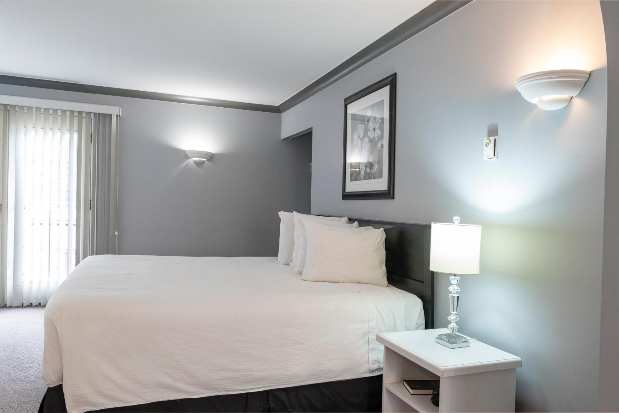 Tiki Shores Inn & Suites Penticton Eksteriør bilde
