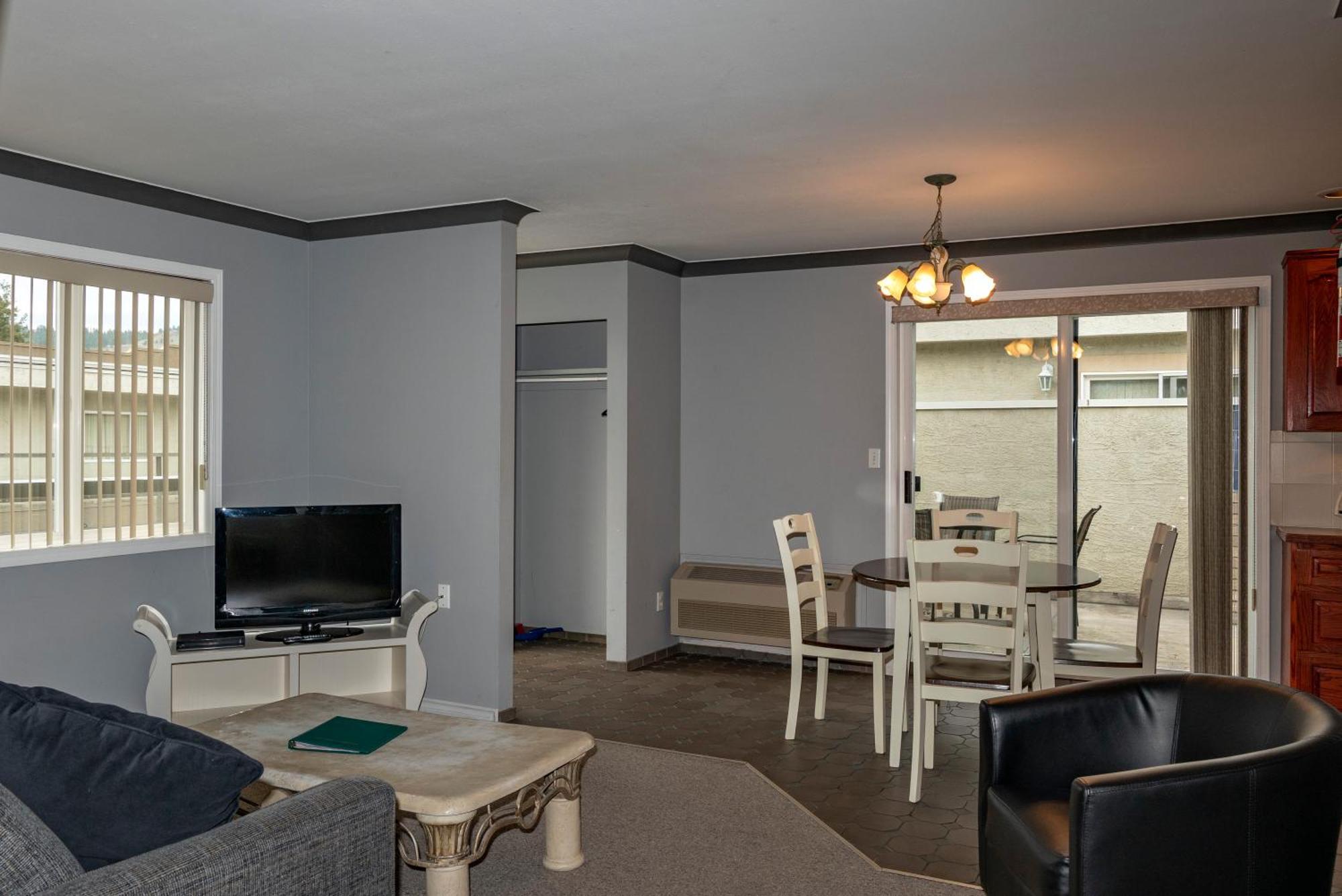 Tiki Shores Inn & Suites Penticton Eksteriør bilde