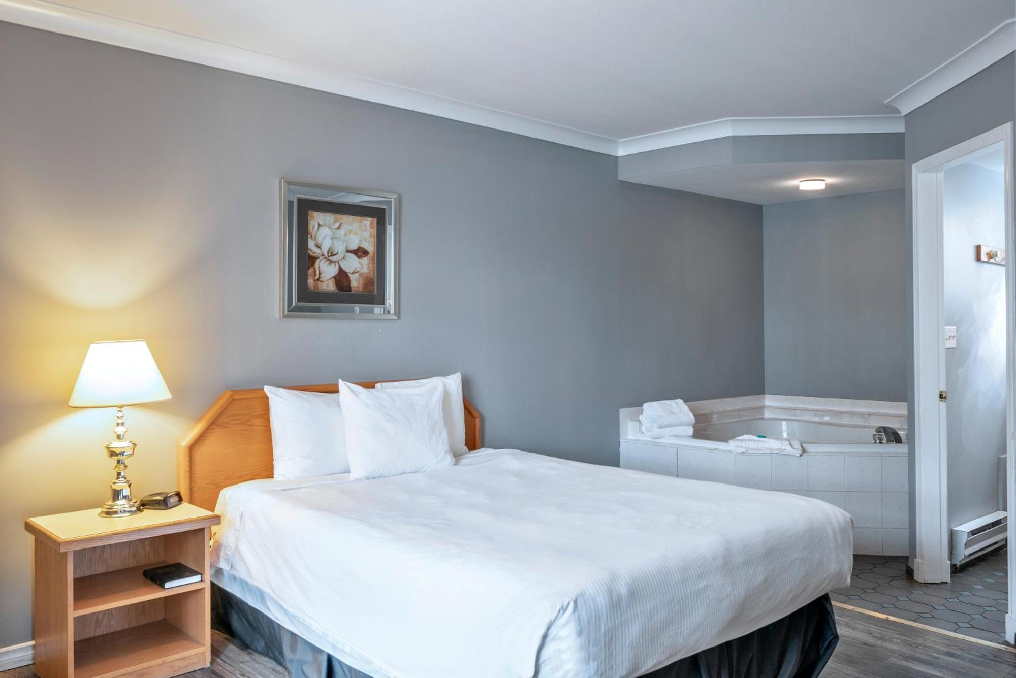Tiki Shores Inn & Suites Penticton Eksteriør bilde