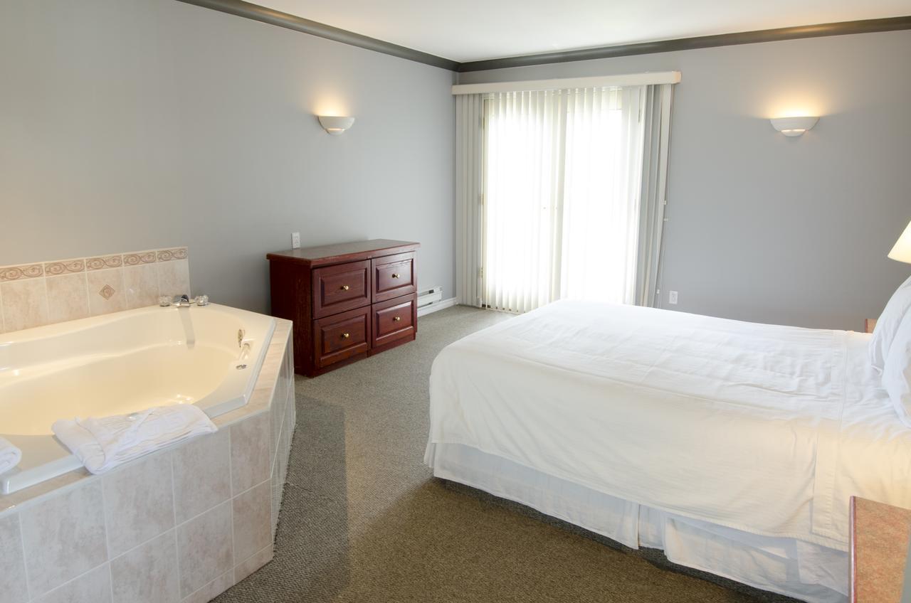 Tiki Shores Inn & Suites Penticton Eksteriør bilde