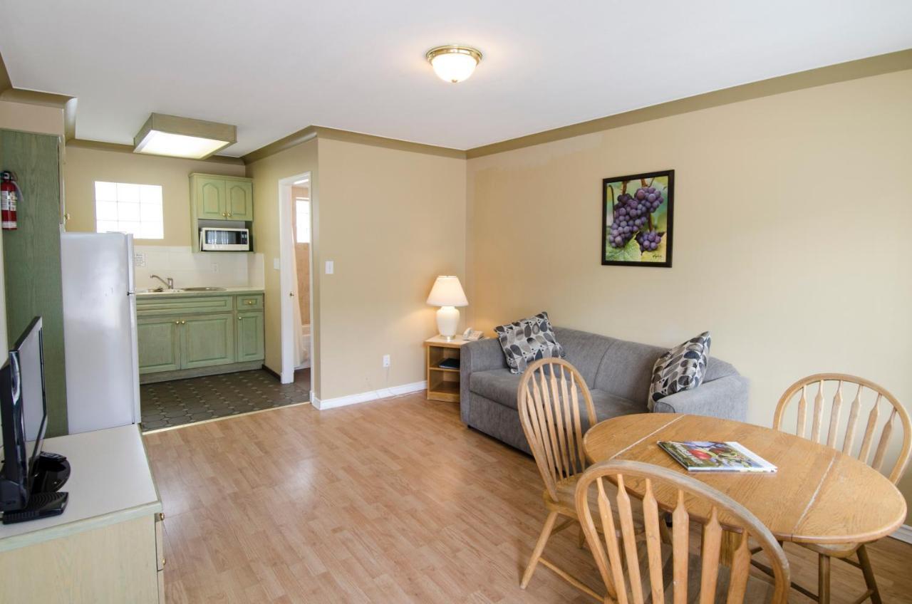 Tiki Shores Inn & Suites Penticton Eksteriør bilde