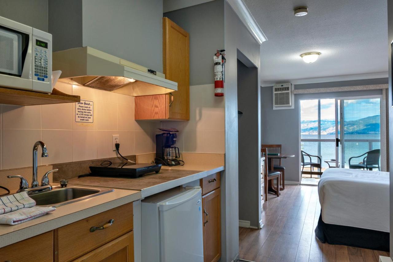 Tiki Shores Inn & Suites Penticton Eksteriør bilde